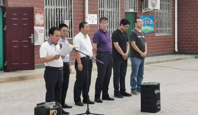 寧夏回族自治區(qū)吳忠市同心縣農(nóng)業(yè)局展會，愛麗潔農(nóng)村廁所改造產(chǎn)品備受歡迎！